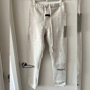NWT Sweatpants Small 30x31 Light Oatmeal